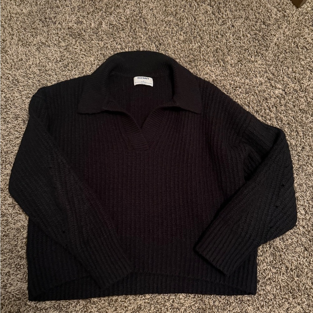 Collard Black Sweater